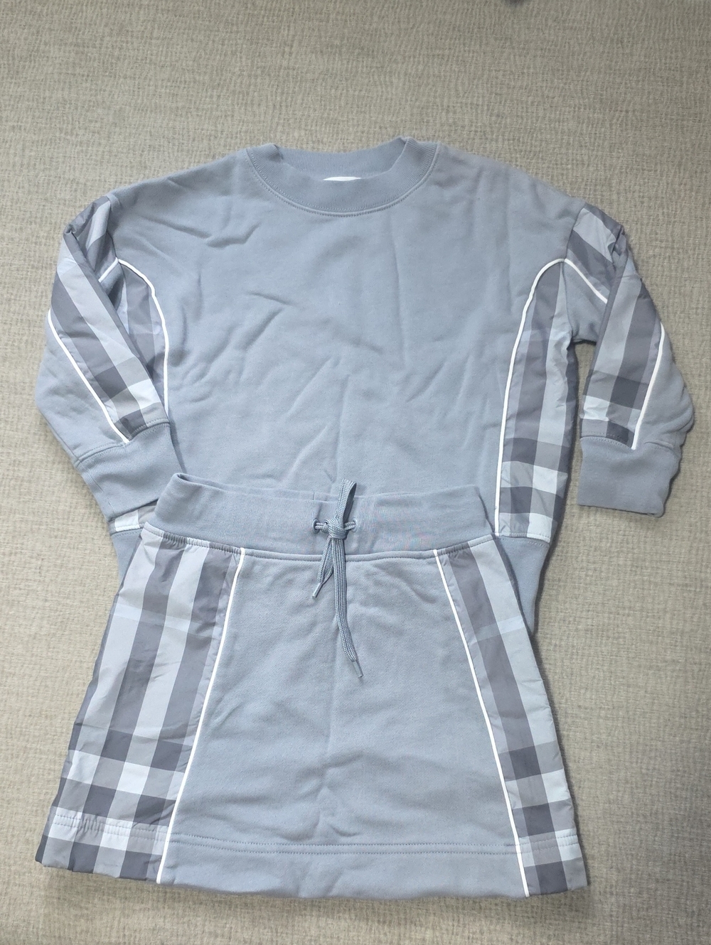 Burberry Light Grey Set.